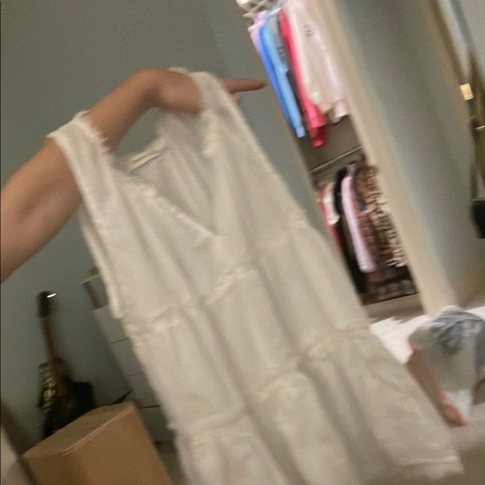 Mustard Seed White Sleeveless Blouse